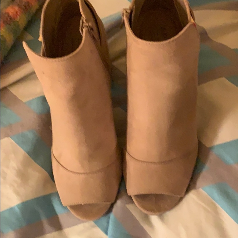 Opened toe heels